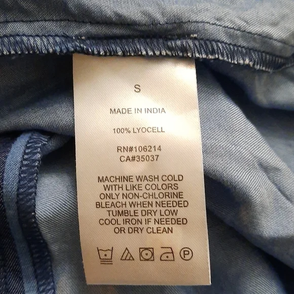 Joe's Jeans Rita Chambray Sleeveless Blouse - Picture 6 of 6